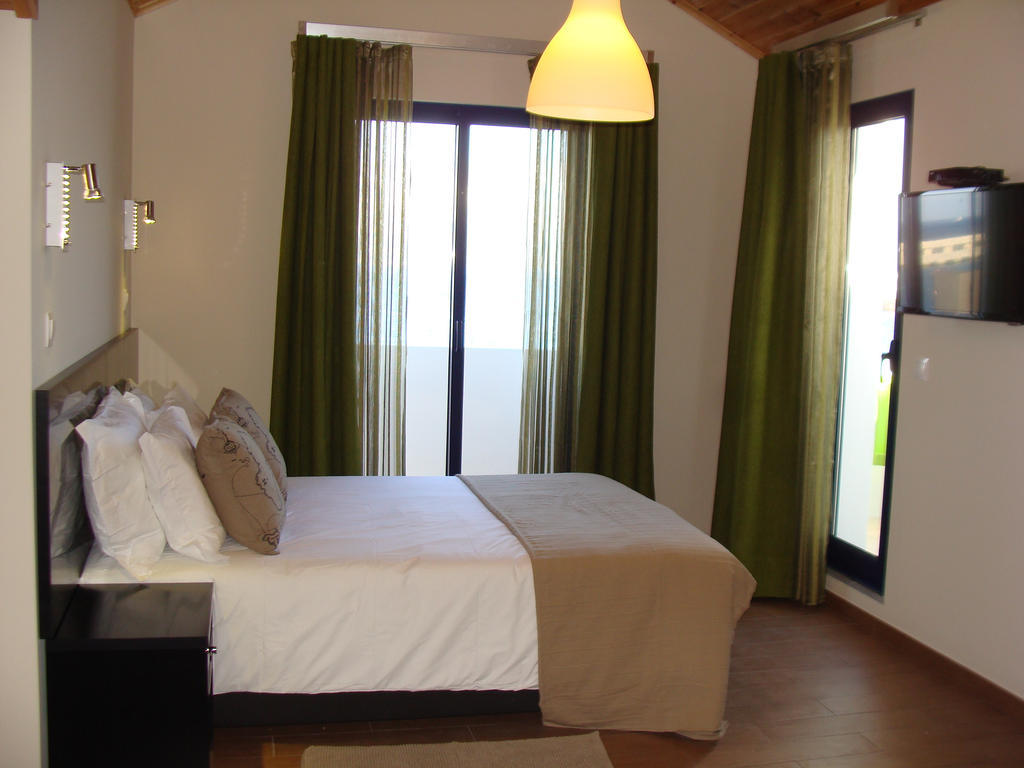 Apartamentos Kosmos Horta  Oda fotoğraf