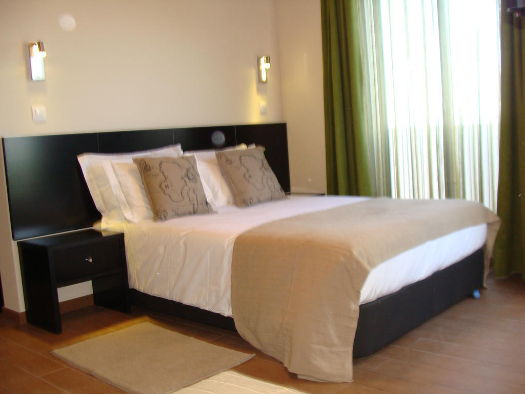 Apartamentos Kosmos Horta  Oda fotoğraf