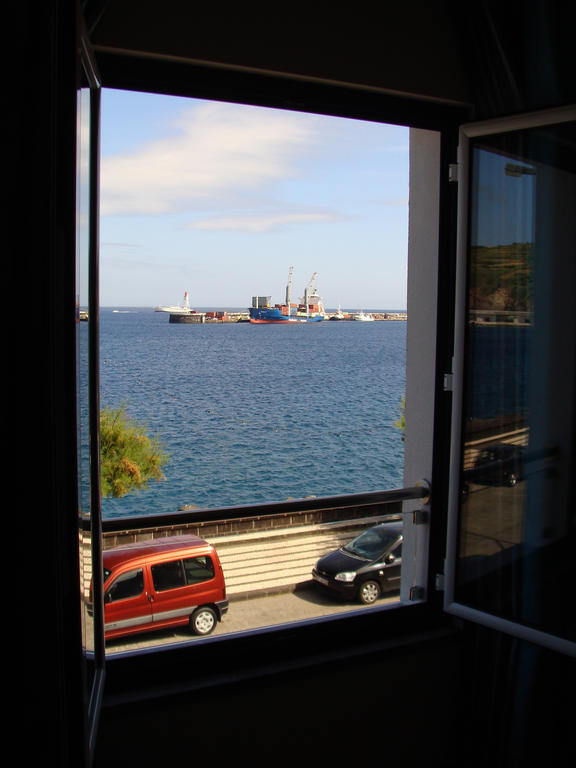 Apartamentos Kosmos Horta  Oda fotoğraf